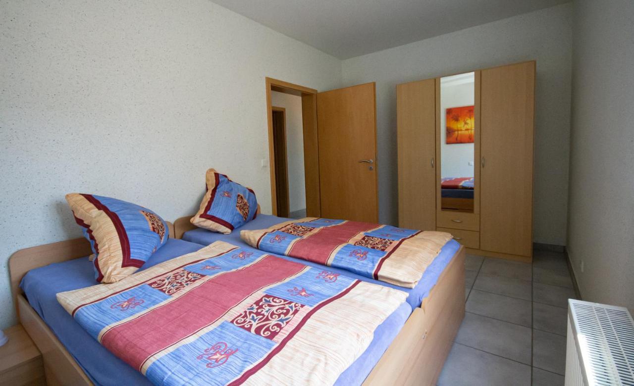 Vulkanpark-Ferienwohnung Karibic Nickenich Exterior photo